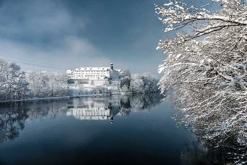 Das Kloster Hermetschwil im Winterkleid