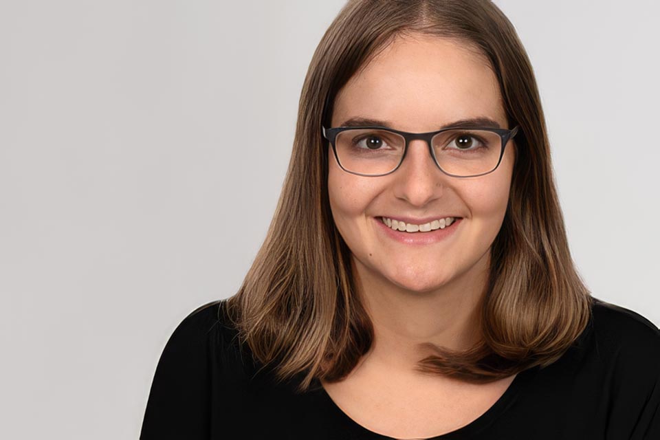 Porträt&nbsp;Svenja Winter,&nbsp;Stellvertreterin Leiterin Steuern